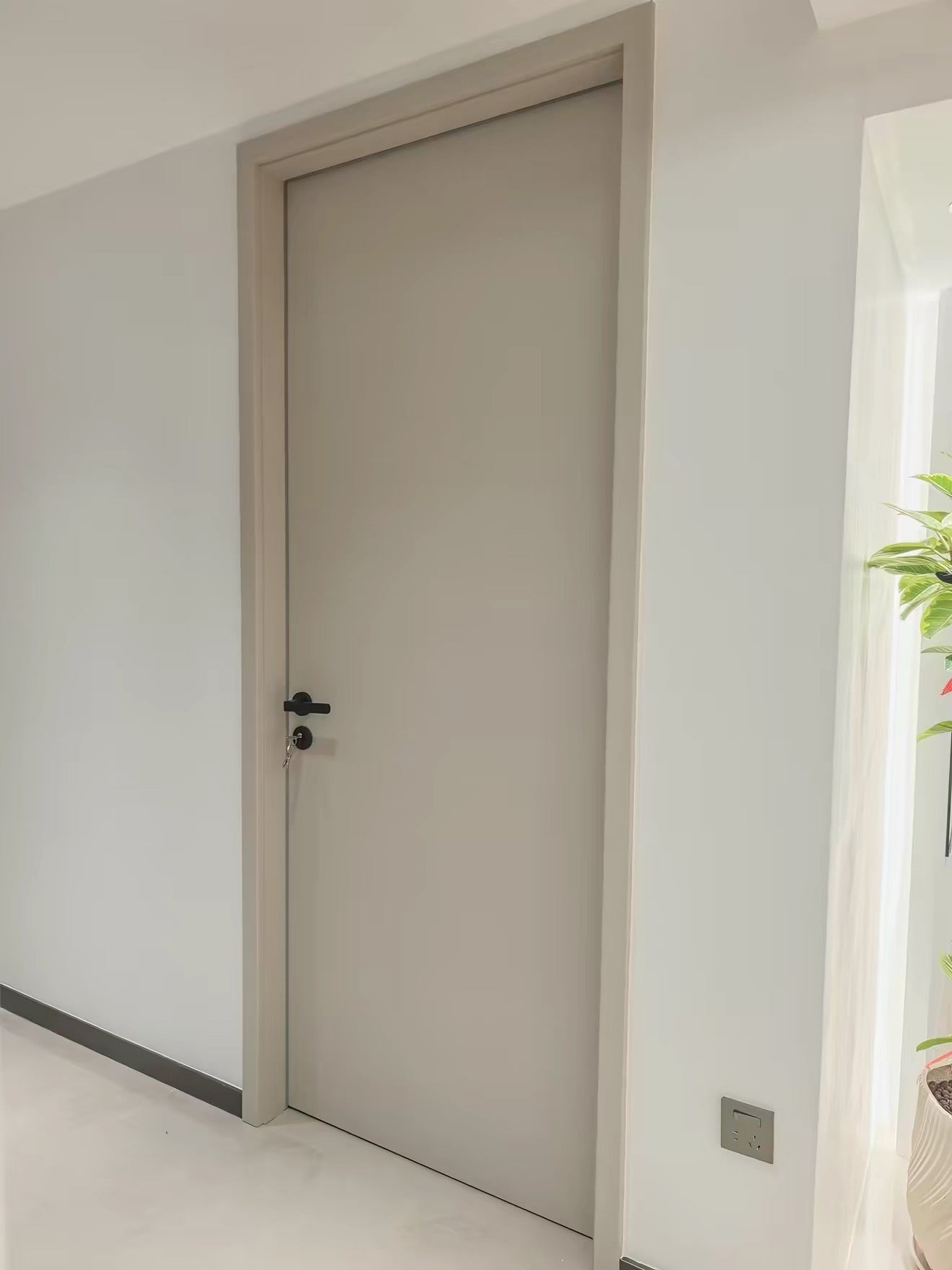 夾板、碳晶 房門、房間門 / 入戶大門 廁所門 廚房門 可選可訂製