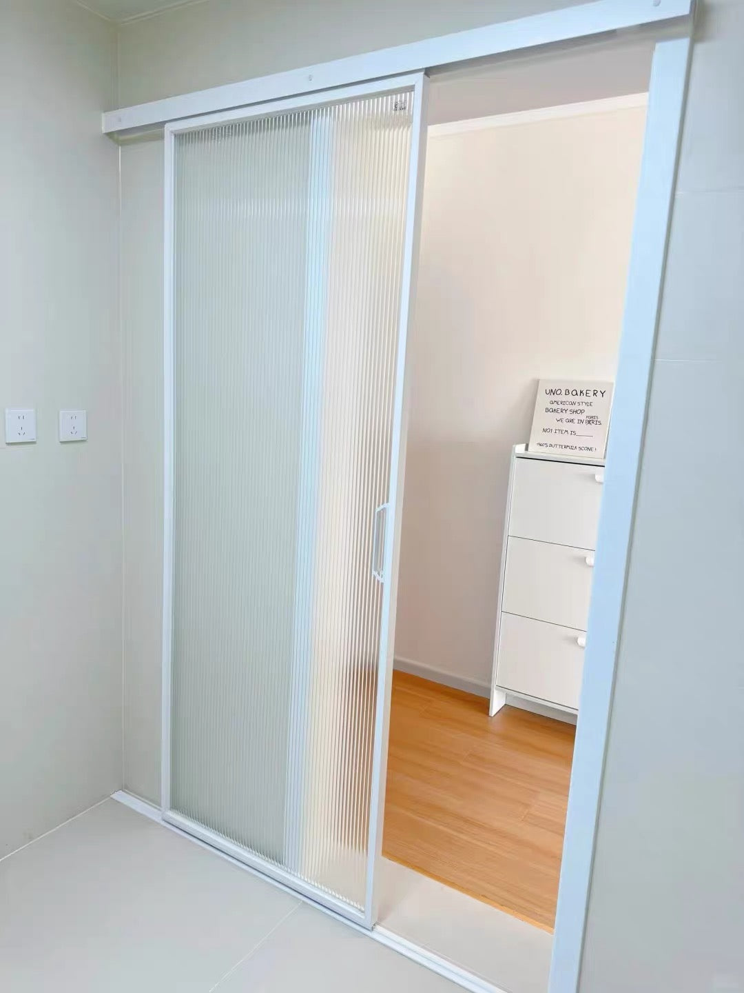 極窄玻璃趟門 廚房，廁所門