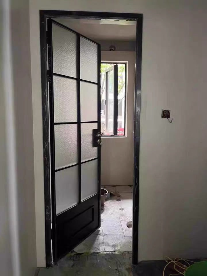鋁合金玻璃掩門，平開門香港門市，本地師傅安裝，可定製