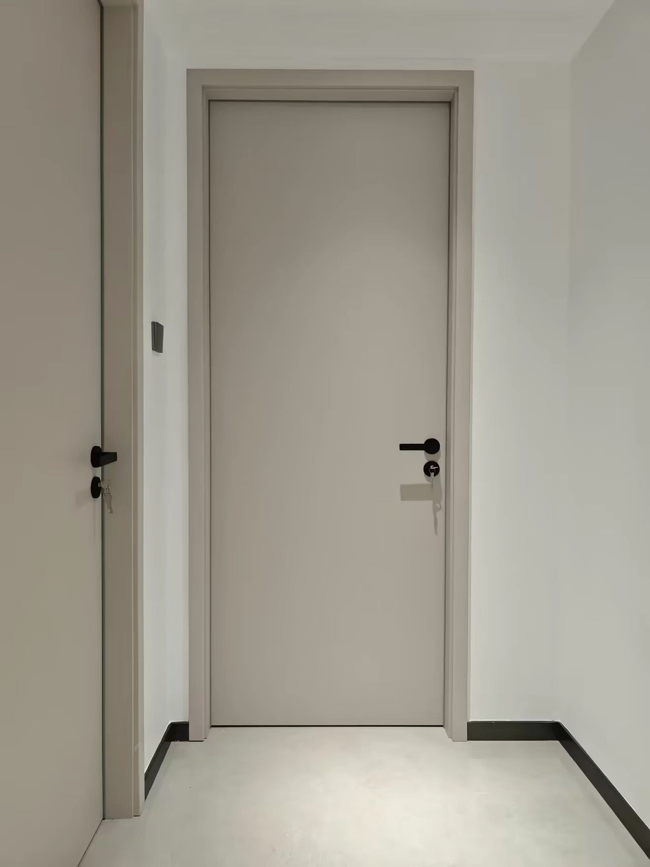 夾板、碳晶 房門、房間門 / 入戶大門 廁所門 廚房門 可選可訂製