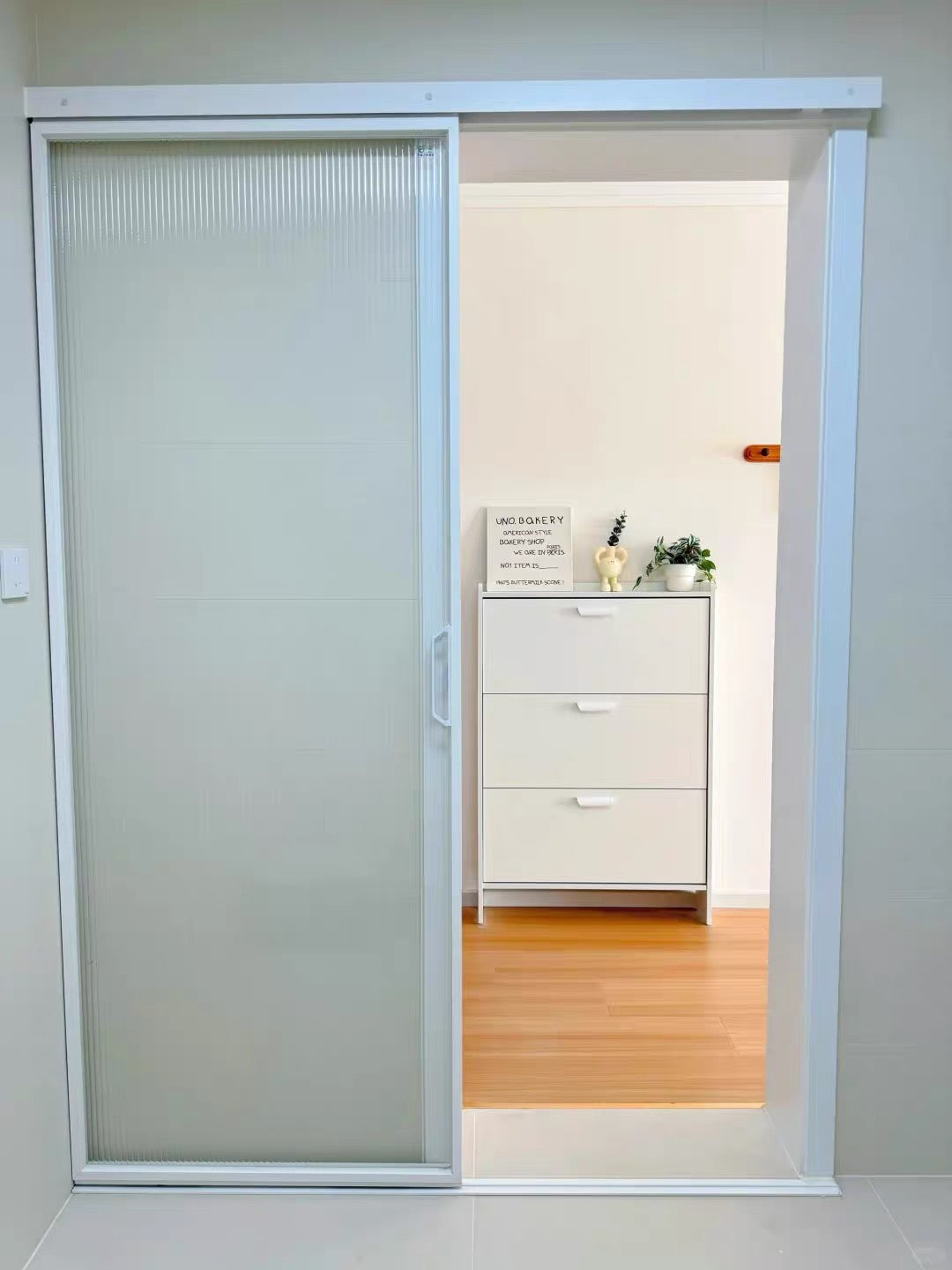 極窄玻璃趟門 廚房，廁所門