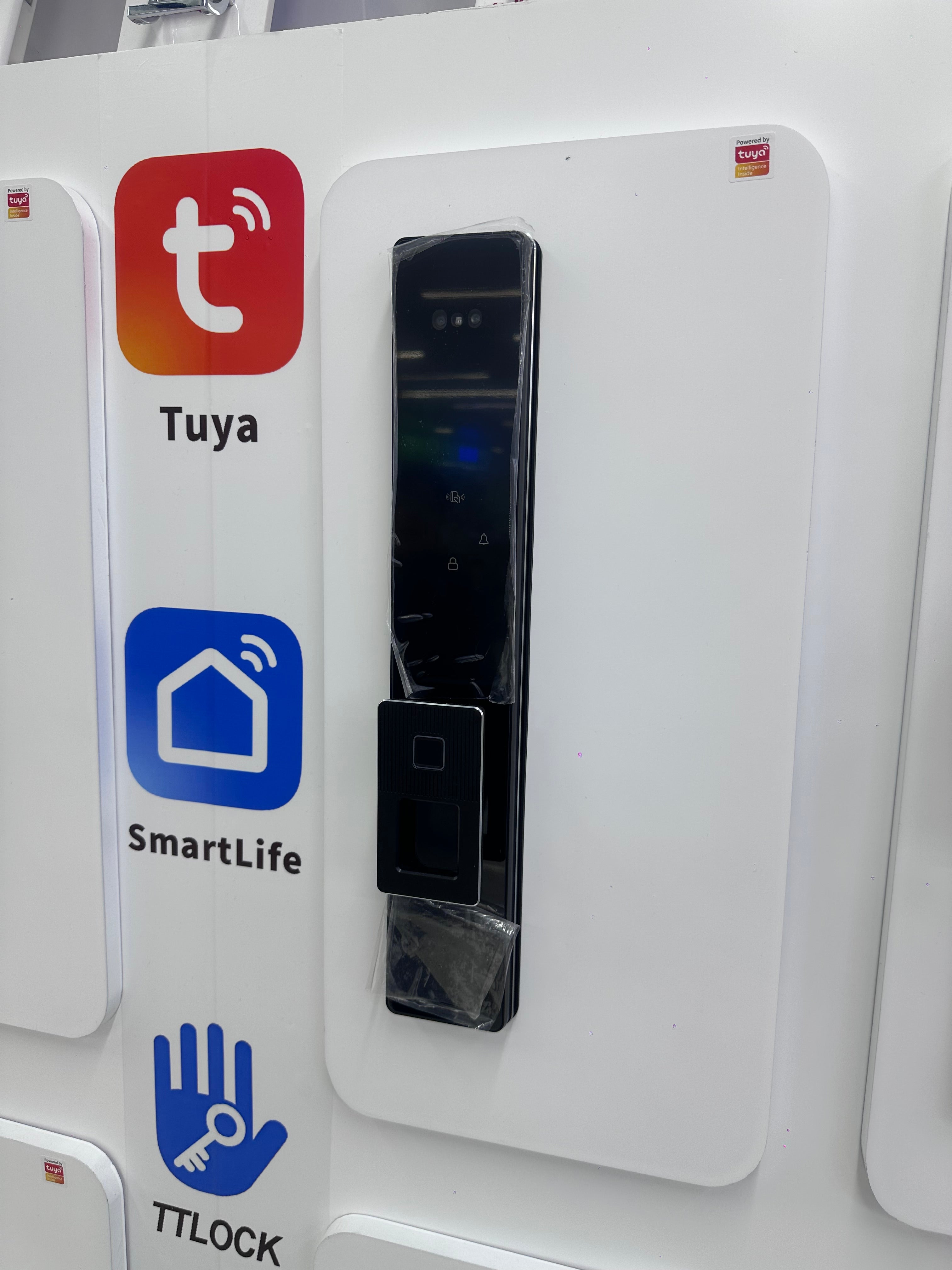 智能電子鎖 人面識別 密碼 指紋 卡片 鎖匙