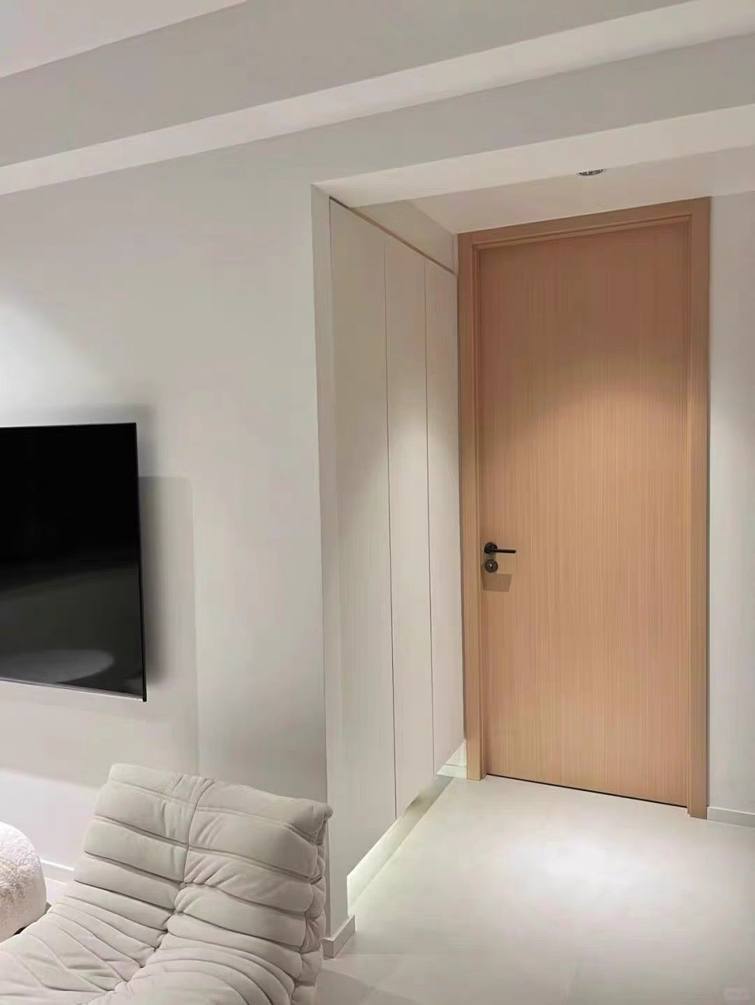 夾板、碳晶 房門、房間門 / 入戶大門 廁所門 廚房門 可選可訂製