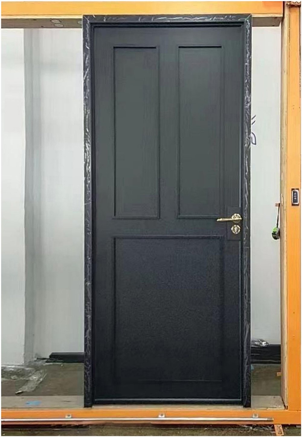 復古偏軸門｜中軸旋轉 Pivot Door 鋼框格條訂造